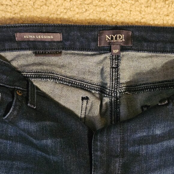 NYDJ Alina Leggings Jegging stretch Dark Wash denim Lift and Tuck size 10P - Picture 5 of 5